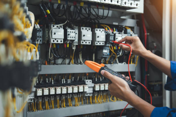 Best Electric Panel Repair  in Toppenish, WA